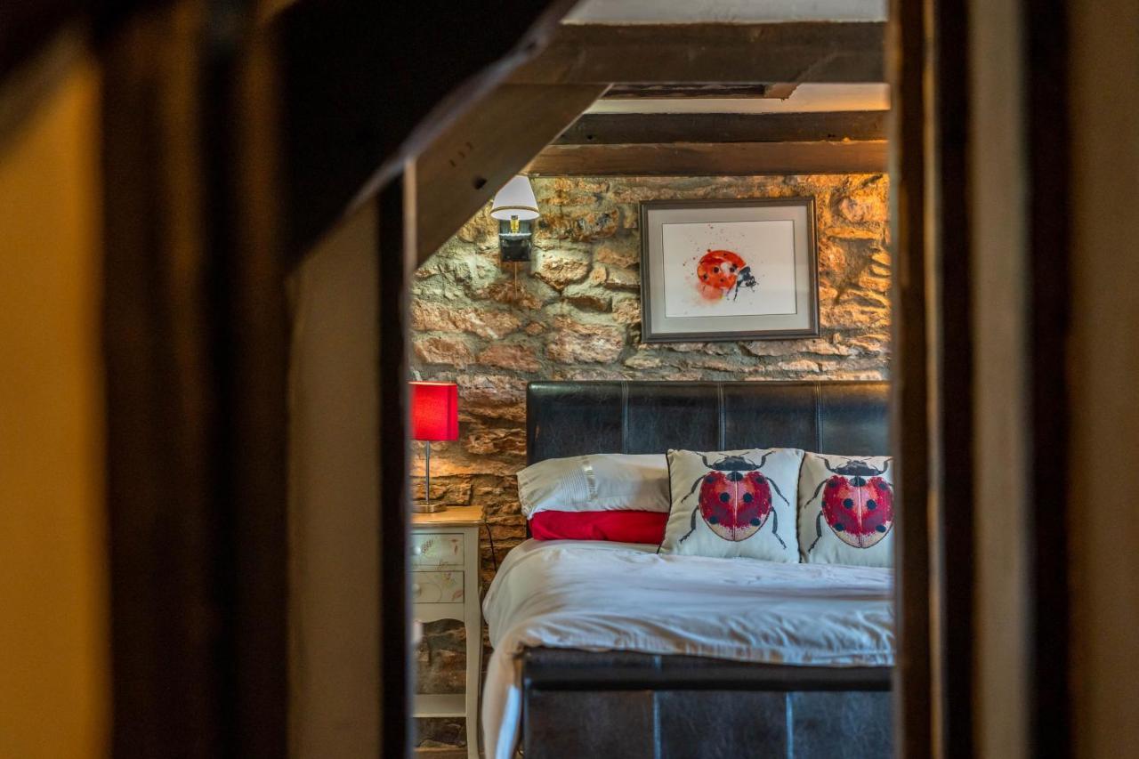 Finest Retreats - The Old Church House Inn Broadhempston Exterior foto